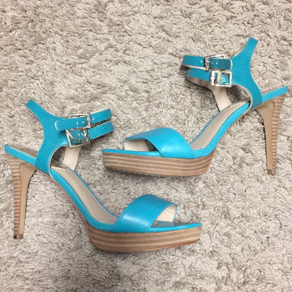 Vince Camuto Teal heels